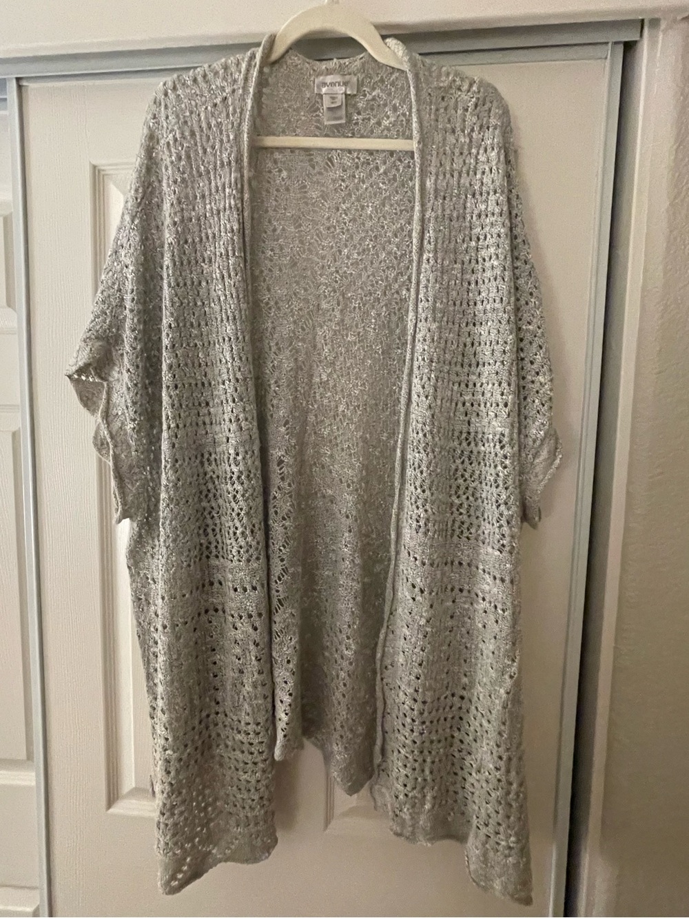 Avenue Silver Gray Open-Knit short-sleeved Open Sweater Kimono